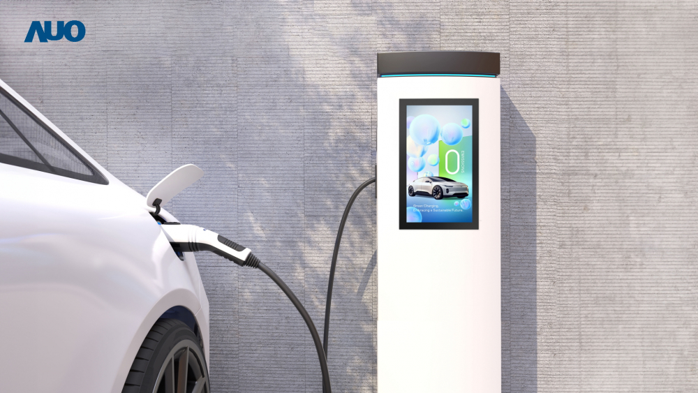 友達〝EVSE車用充電樁解決方案〞專為電動汽車充電樁設計，具有高亮度、克服戶外艱難環境的耐溫、耐紫外線等特性，並搭載散熱性及擴充性強的高效能工業電腦，可實現人機互動訴求，如資訊顯示、支付等應用