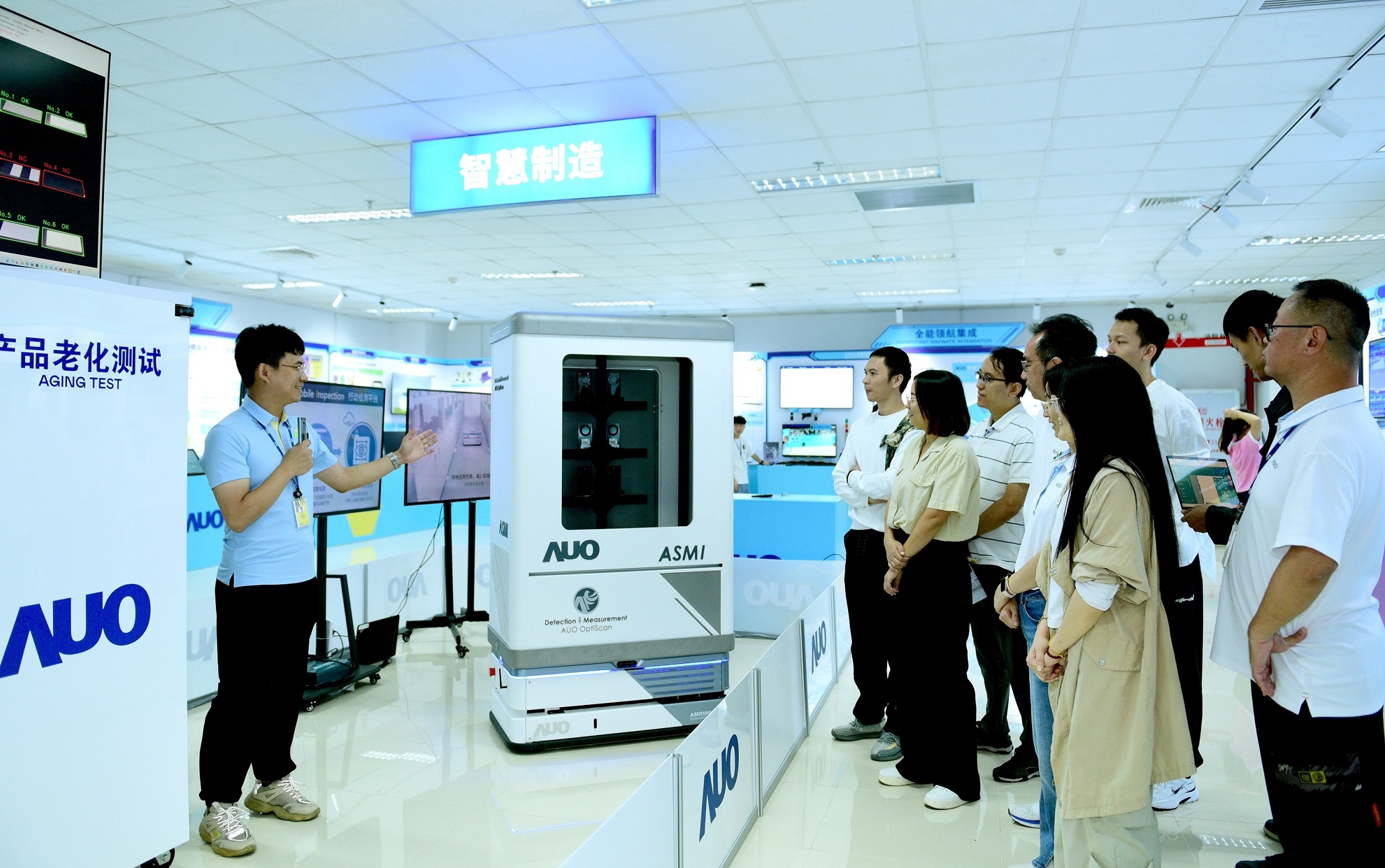 DB视讯厦门将5G+ABC技术串联生产管理全流程，打通研发、采购、生管、制程、设备、质量等产品全生命周期制造流程，完成数字化设计、智慧供应链、智能座舱、全流程设备管理、数据驱动优化、智慧在线检测、智慧品管等自适应生产模式升级